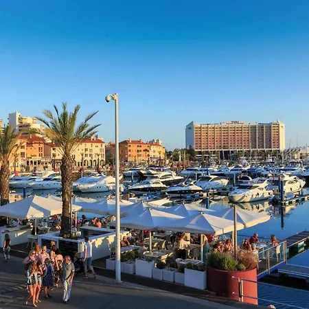 Marina Penthouse Aquamar 606 *