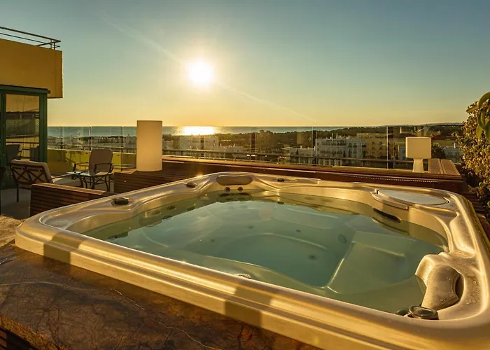 Marina Penthouse Aquamar 606 * Vilamoura